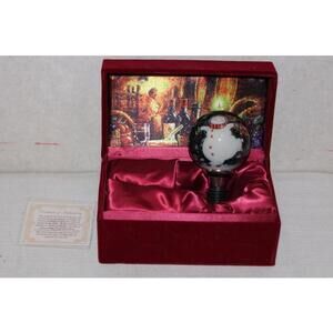 NEW Ne’ Qwa Art Peppermint Skates Wine Stopper by Susan Winget